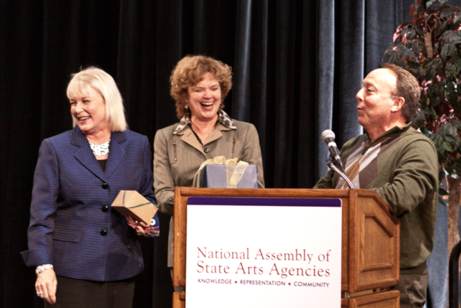 West Virginia First Lady Joanne Jaeger Tomblin (left) and Pennsylvania First Lady and Pennsylvania Council on the Arts Chair Susan Corbett with Randall Reid-SmithfYi Photography by Jamie Dunbar